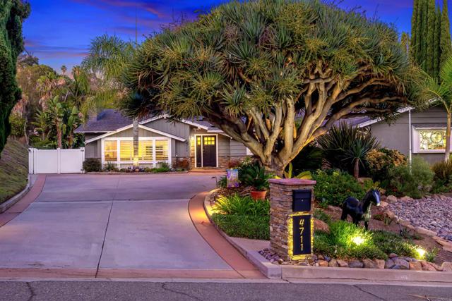 Detail Gallery Image 1 of 33 For 4711 Lorena Pl, El Cajon,  CA 92020 - 4 Beds | 3 Baths