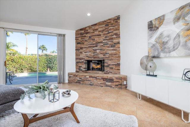 79030 Ladera Drive, La Quinta CA: https://media.crmls.org/mediaz/f726a842-2ca2-461c-8cec-2606d74949be.jpg