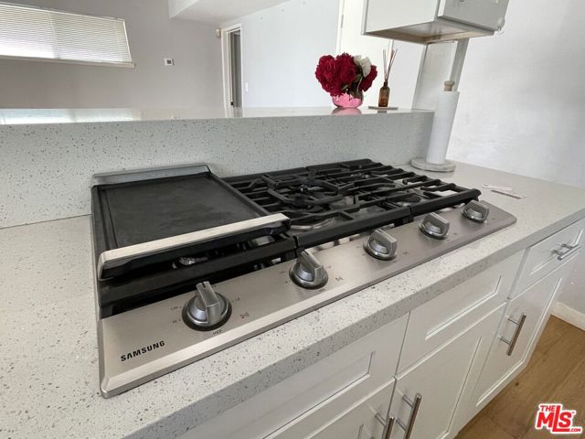 12158 Bambi Place, Granada Hills CA: https://media.crmls.org/mediaz/f7285f5f-bb9c-4cf4-bc92-93d0edcaea03.jpg