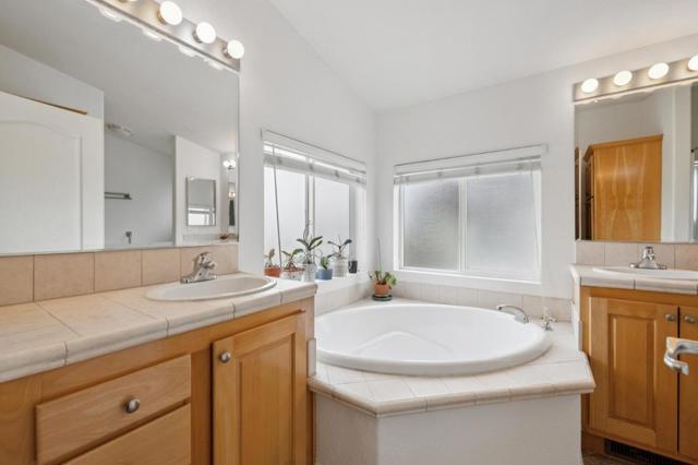 3 Coral Way, Half Moon Bay CA: https://media.crmls.org/mediaz/f7290cae-f22c-4b95-93b2-8ad904e17f9c.jpg