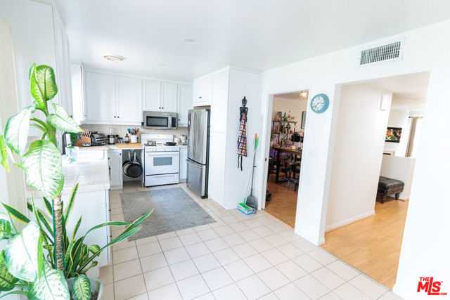 1957 N Bronson Avenue, Los Angeles CA: https://media.crmls.org/mediaz/f7291f88-abcc-4301-a007-f2af1bb618de.jpg