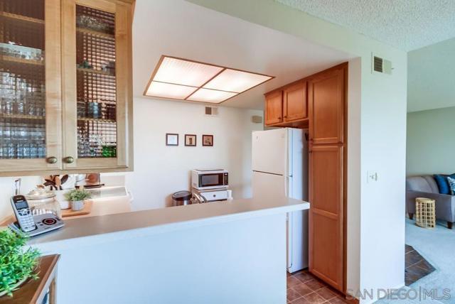5430 Baltimore Drive Unit 72, La Mesa CA: https://media.crmls.org/mediaz/f72981ba-4843-44a2-9ce7-d96501c286bf.jpg