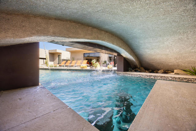7 Rockcrest Drive, Rancho Mirage, CA 92270