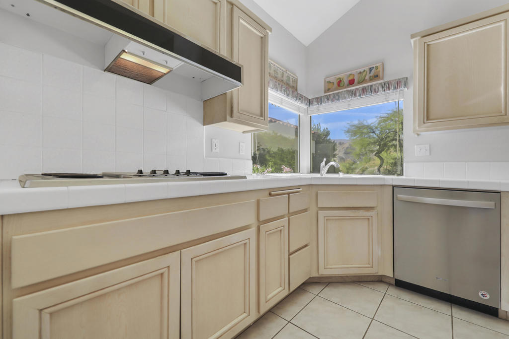 MLS #219138586DA image #11