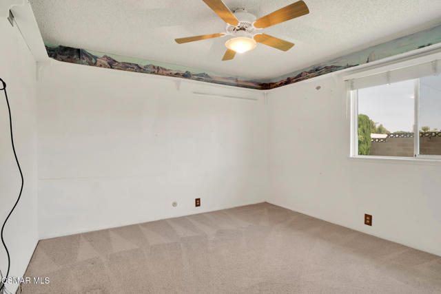 624 Montgomery Avenue, Ventura CA: https://media.crmls.org/mediaz/f72b6e91-59c9-4efe-83a5-ae09766b6eac.jpg