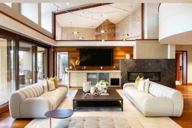27500 La Vida Real, Los Altos Hills CA: https://media.crmls.org/mediaz/f72b9ed4-50dc-4b26-abb0-0605b85f67b8.jpg