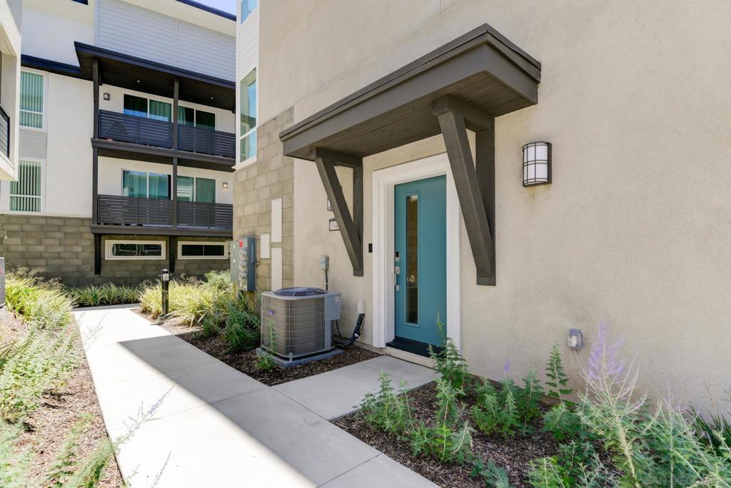 10466 Newbliss Way - photo 2