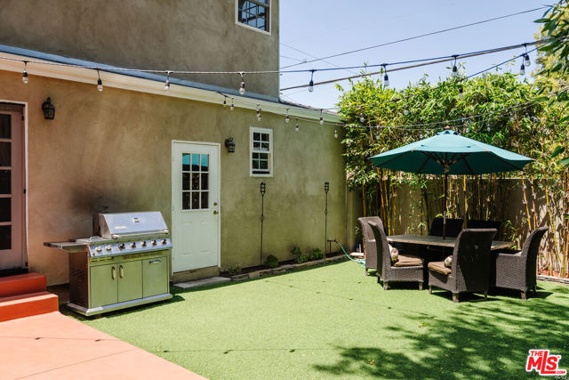 4432 Elenda Street photo 5