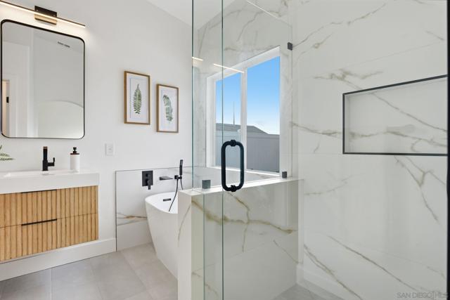 183 Plumosa Street, Oceanside CA: https://media.crmls.org/mediaz/f72eb971-ecca-4abe-850b-1f4ddddb11fd.jpg