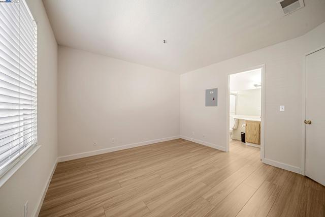 4772 Nicol Cmn, Livermore CA: https://media.crmls.org/mediaz/f72eff63-b21a-401a-9b3e-ca040d86e485.jpg