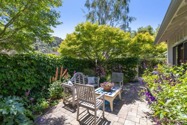 9546 Maple Court, Carmel CA: https://media.crmls.org/mediaz/f72f3304-8962-4f7b-81c3-d58aaab14b3b.jpg