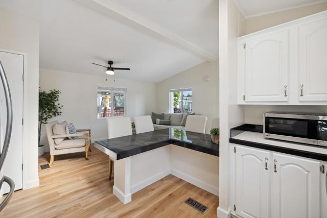 2711 Mar Vista Dr, Aptos CA: https://media.crmls.org/mediaz/f72fc09f-a524-465b-b487-e0f054c39a67.jpg