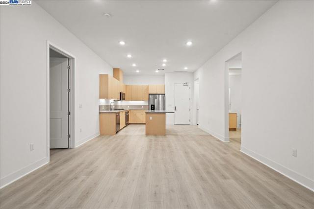 Image 11 of 37 For 45128 Warm Springs Blvd  251