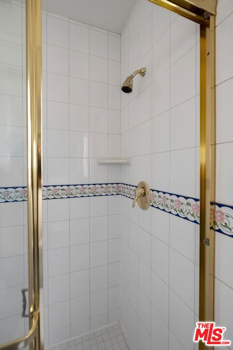 314 22nd Street, Santa Monica CA: https://media.crmls.org/mediaz/f7309403-a91d-4119-a483-c0ee9fbce6c7.jpg