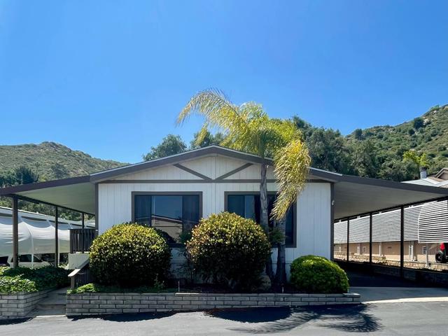 Detail Gallery Image 1 of 1 For 4650 Dulin Rd #136,  Fallbrook,  CA 92028 - 2 Beds | 2 Baths