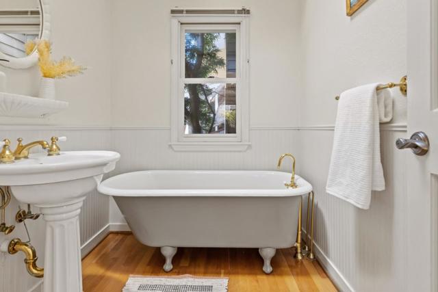 315 Granite Street, Pacific Grove CA: https://media.crmls.org/mediaz/f7322e3a-7c2b-4178-95e7-f1466cc37f12.jpg