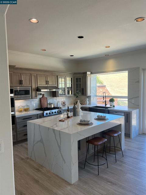 1023 Pebble Beach Dr, Clayton CA: https://media.crmls.org/mediaz/f7326e87-e791-4aa2-a17b-f524ca0b9080.jpg