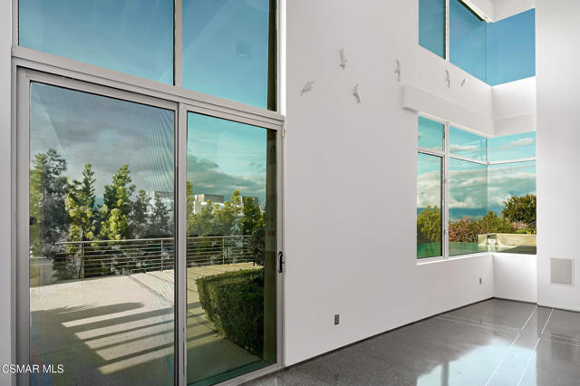 3681 Alomar Drive, Sherman Oaks CA: https://media.crmls.org/mediaz/f73377c1-1608-4992-82d0-95fe737f3c73.jpg
