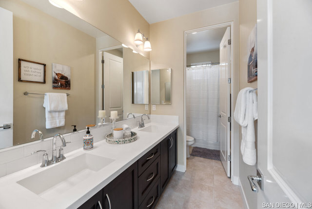 15234 Maple Grove LN, San Diego CA: https://media.crmls.org/mediaz/f734bcf3-ea02-477b-a728-b747e8dcfa12.jpg