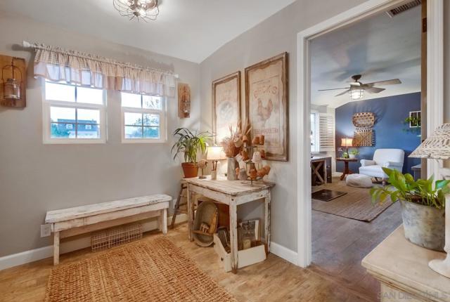 17048 Handlebar Rd, Ramona CA: https://media.crmls.org/mediaz/f734e200-897c-4a40-8c38-140349ca166a.jpg