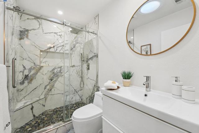 33177 Quail Drive, Union City CA: https://media.crmls.org/mediaz/f735d66e-2e15-4501-a37d-702075dd9df4.jpg