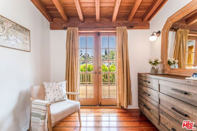 3940 Davana Road, Sherman Oaks CA: https://media.crmls.org/mediaz/f7367266-6664-4493-8afd-0eae820808ed.jpg