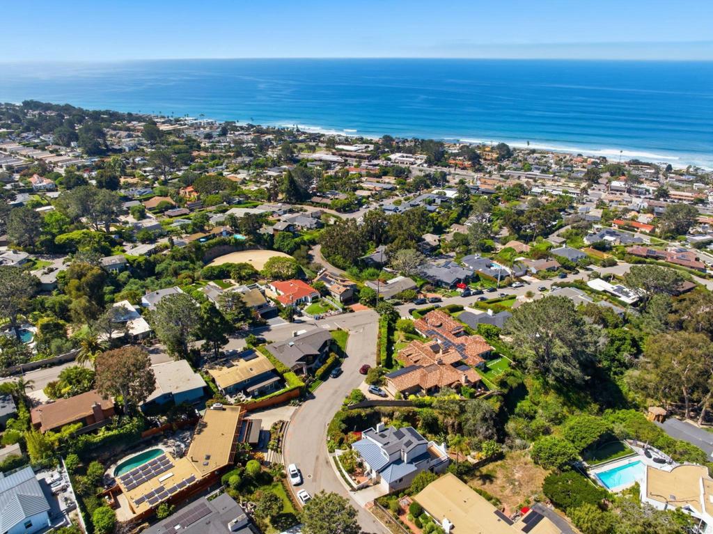 622 Kalamath Dr. - photo 13