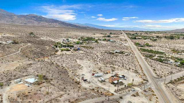 28300 Desert Charm Road, Desert Hot Springs CA: https://media.crmls.org/mediaz/f7381adf-0610-4598-ab60-099e3d66d665.jpg