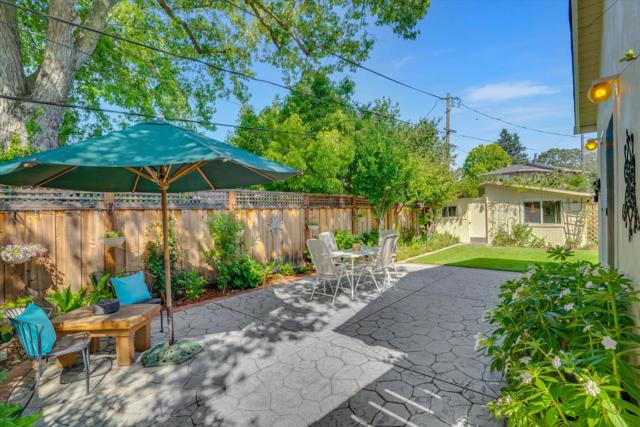 1583 Mitchell Way, Redwood City CA: https://media.crmls.org/mediaz/f738ca38-1d29-4aaa-bb55-2ecc8662881d.jpg