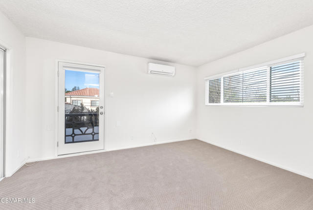 22002 Ybarra Road, Woodland Hills CA: https://media.crmls.org/mediaz/f739aad5-59c2-4cd4-8880-247c05877f1c.jpg