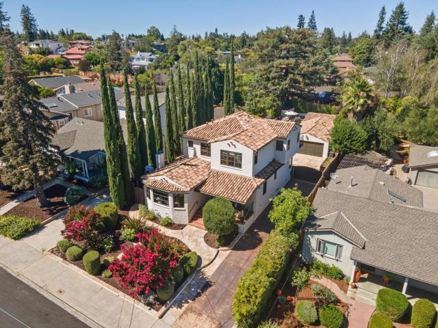 20 Mariposa Avenue, Los Gatos CA: https://media.crmls.org/mediaz/f73a08ad-a0b7-4767-bdd9-bddae6f28102.jpg