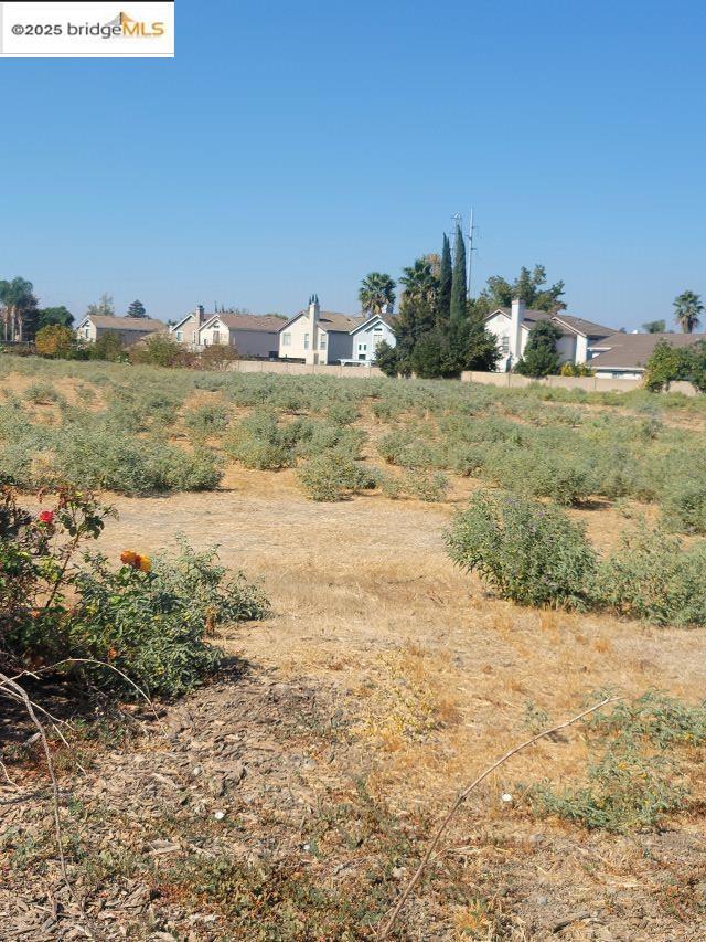 Image 2 of 10 For 0 Macarthur Dr