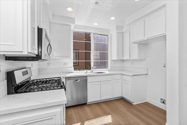 Detail Gallery Image 15 of 47 For 676 Kellogg St, San Marcos,  CA 92078 - 3 Beds | 3 Baths