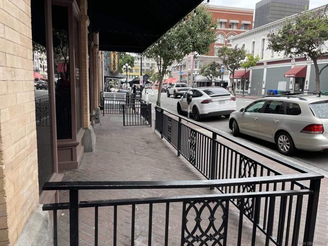 Image 18 of 60 For 527 F Street
