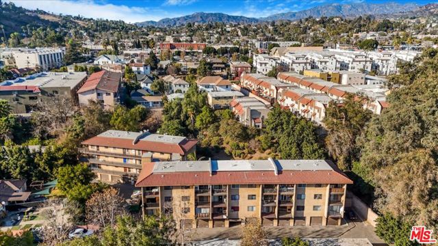 5036 Echo Street, Los Angeles CA: https://media.crmls.org/mediaz/f73e0843-281d-4e76-9c67-8b74e5d01431.jpg