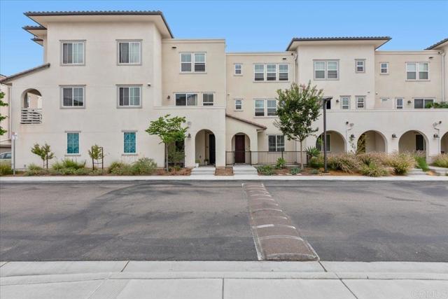 Detail Gallery Image 3 of 41 For 1251 Paseo Sea Breeze #17,  San Diego,  CA 92154 - 4 Beds | 3/1 Baths