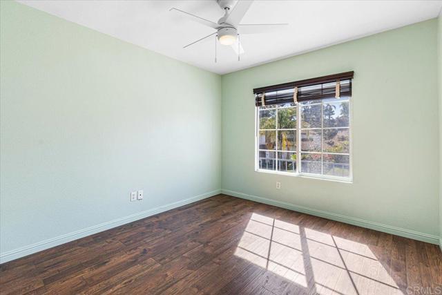 Detail Gallery Image 23 of 41 For 2268 Poppy Hills Dr, Chula Vista,  CA 91915 - 3 Beds | 2/1 Baths