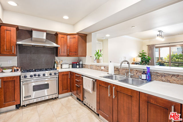 Drew Fenton | 951 Granville Avenue Los Angeles CA | MLS: 7445189 Drew Fenton | 951 Granville Avenue Los Angeles CA | MLS: 7445189