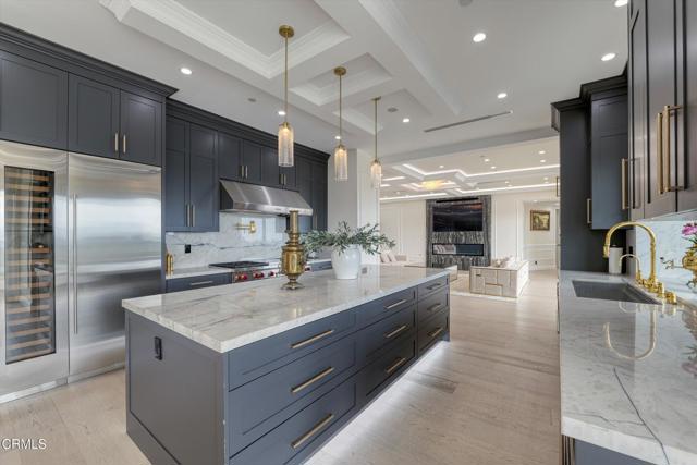 780 Greenridge Drive, La Canada Flintridge CA: https://media.crmls.org/mediaz/f73ffb59-d2a4-4166-99e6-9b0cf237c558.jpg