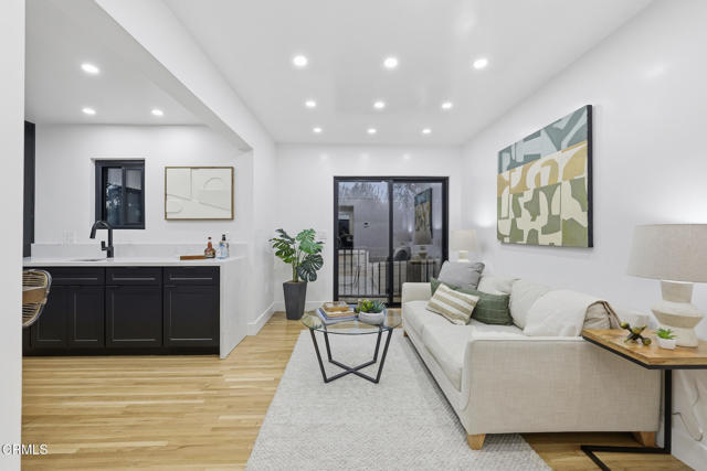 Detail Gallery Image 32 of 63 For 2001 Kenilworth Avenue Ave, Los Angeles,  CA 90039 - 4 Beds | 4 Baths