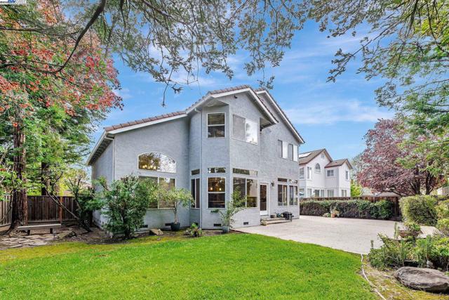 Image 22 of 24 For 618 Loyola Way