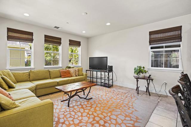 13326 Warren Avenue,  CA: https://media.crmls.org/mediaz/f74082eb-97bd-42ca-a2a1-fe60797d96ad.jpg