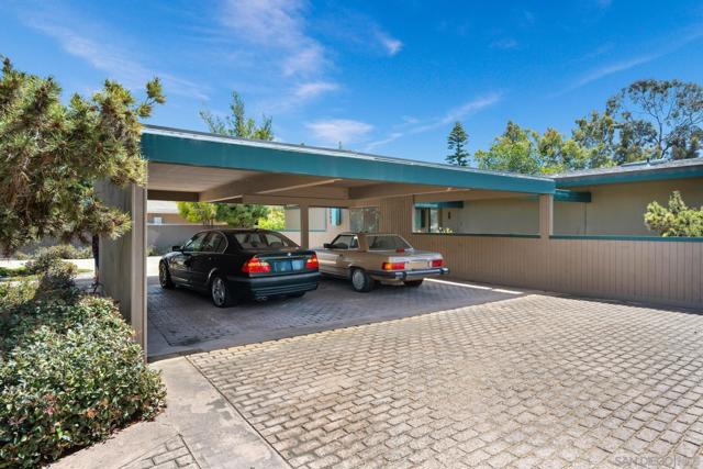 2195 Hayden Way, San Diego CA: https://media.crmls.org/mediaz/f740eeeb-2c32-4bca-89ad-8067b4edaef1.jpg