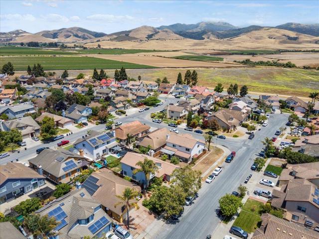 1913 Declaration Street, Salinas CA: https://media.crmls.org/mediaz/f7418714-52fa-4ee1-b7b7-16a9c73f8407.jpg
