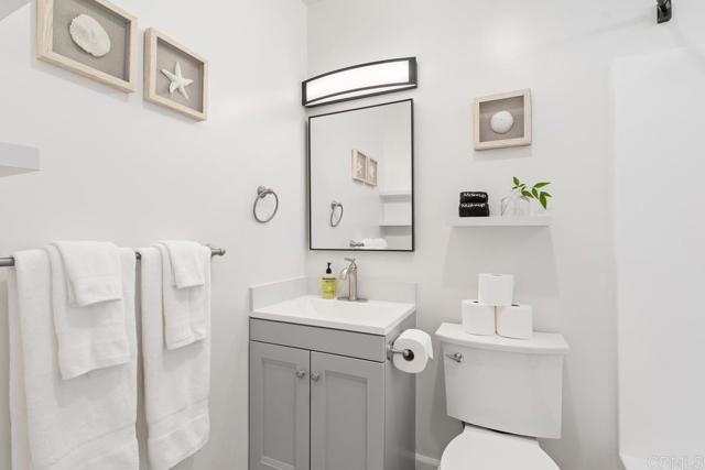 Detail Gallery Image 11 of 25 For 725 Kingston Ct, San Diego,  CA 92109 - 0 Beds | 1 Baths