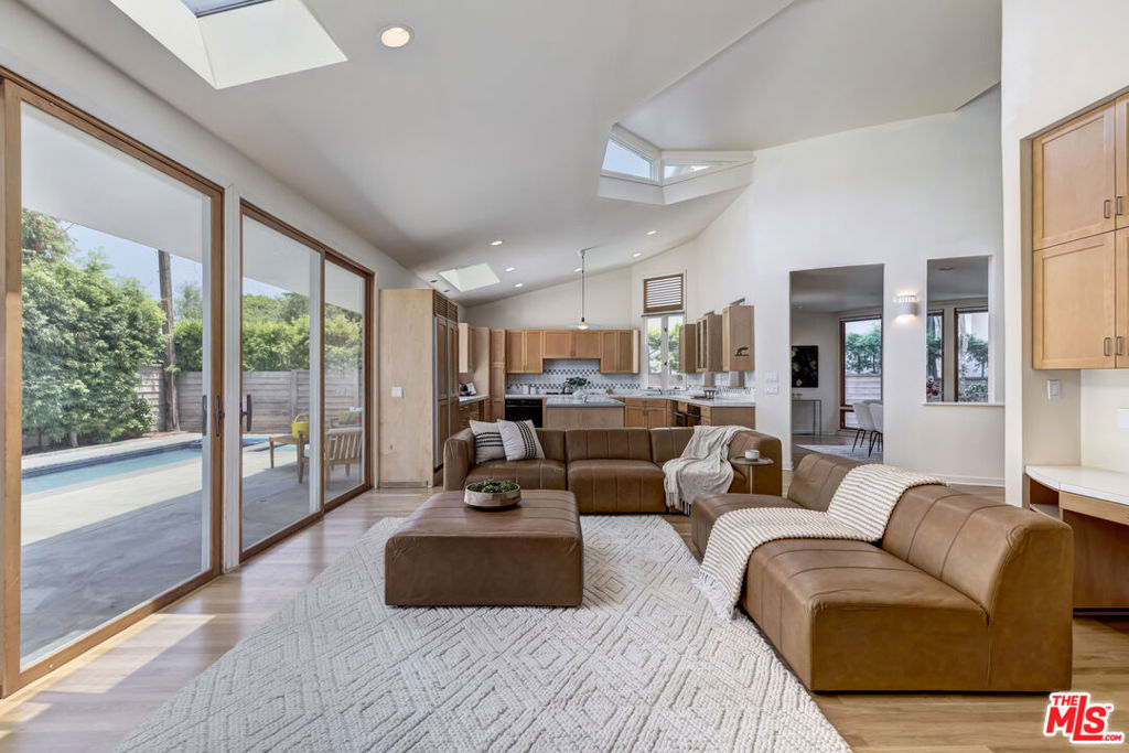 MLS #25553523 image #19