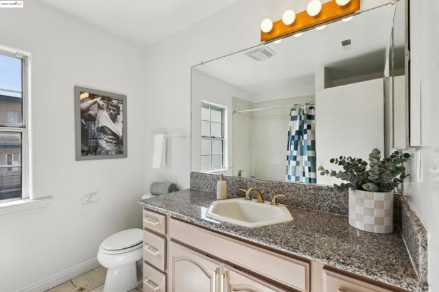 3064 E 15Th St, Oakland CA: https://media.crmls.org/mediaz/f743a0a9-6ac6-4b5e-aeda-36b62170ad1a.jpg