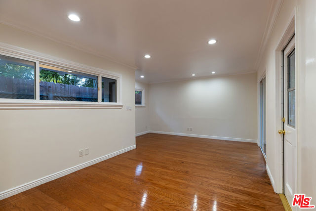 11145 W SUNSET Boulevard, Los Angeles CA: https://media.crmls.org/mediaz/f743bf48-495c-4615-89d5-3d80c3f5e8a0.jpg