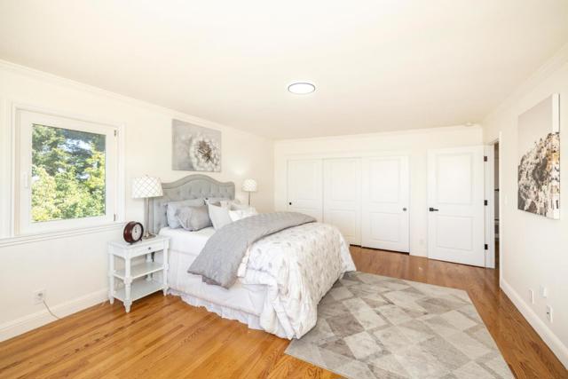 75 Eugenia Way, Hillsborough CA: https://media.crmls.org/mediaz/f7454d6a-0093-4300-b2cd-2b7de4150f23.jpg