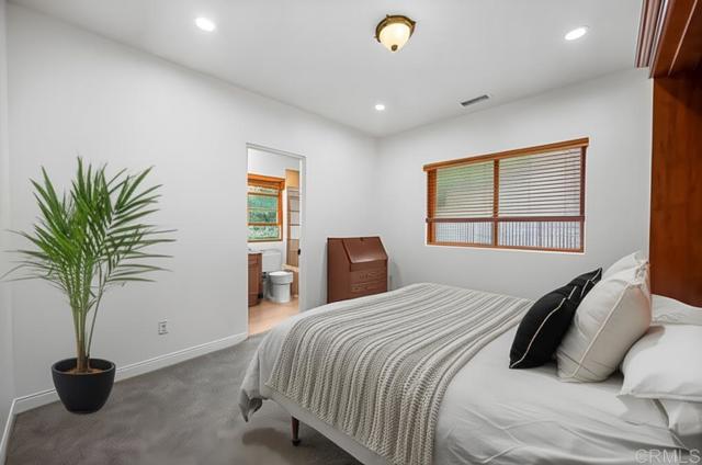4149 Manchester Avenue, Encinitas CA: https://media.crmls.org/mediaz/f745f159-5820-4eaf-842f-a2f5b26dac63.jpg